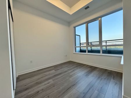 For Lease - 395 Dundas Street Unit# 242, Oakville, Ontario - Photo 4