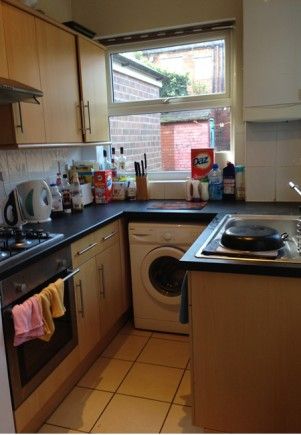 Spacious 4 Double bed Property - Harland Road, Ecclesall, Sheffield 11 - Photo 5