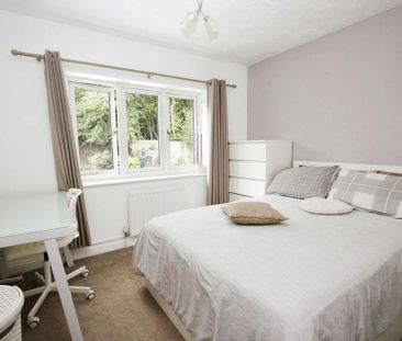 5 bedroom detached house to rent - Photo 3