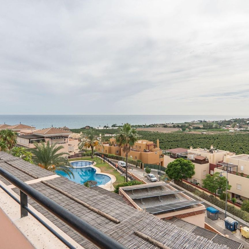 Alquiler de dúplex en Almayate Bajo - Photo 1