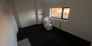 Room in a Shared House, Neville Place, LS9 - Photo 3