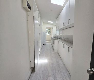 Effortless Village Living in the Heart of Rose Bay - Photo 5