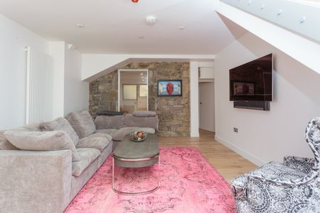 4 bedroom terraced apartment to rent - Photo 5