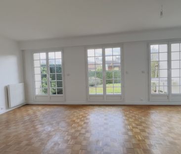 Location Maison 6 pièces 103m² RIS ORANGIS 91130 - Photo 1