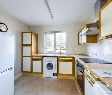 Greys Court, Sidmouth Street, Reading, Berkshire, RG1 - Photo 3