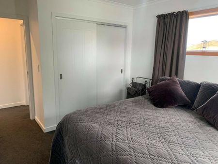 Glorious on Glenpark - Photo 5