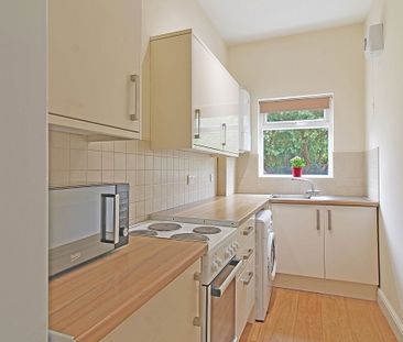 Fantastic 3 bedroom student property - Photo 6