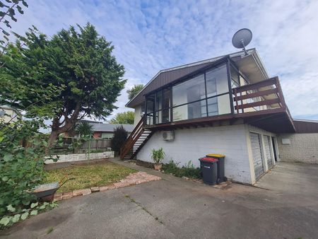 11 Peverel Street, Riccarton - Photo 2