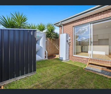 Modern, Low-Maintenance Living in the Heart of Drouin - Photo 2