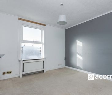 Terraced House to rent - Napier Road, Gravesend, DA11 - Photo 5