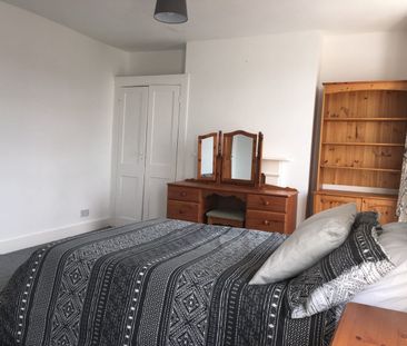 Room in a Shared House, Bovill Road, SE23 - Photo 1