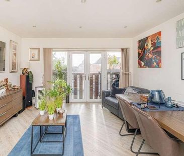 Oak Mount Lodge, London Road, Enfield, EN2 - Photo 3