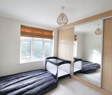 4 bedroom terraced house to rent - Photo 1