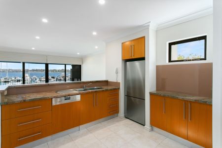 8A Victoria Avenue, Claremont. - Photo 3