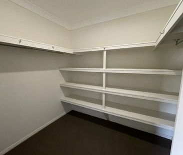 Beautiful 4 bedroom home in Calala - Photo 6