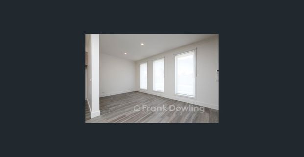 13B Highridge Crescent Airport West - Photo 1