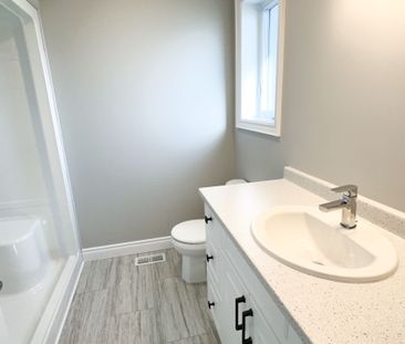 For Lease - 159A Sienna Avenue, Belleville, Ontario - Photo 2