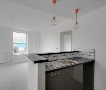 2 bedroom apartment to rent - Photo 2
