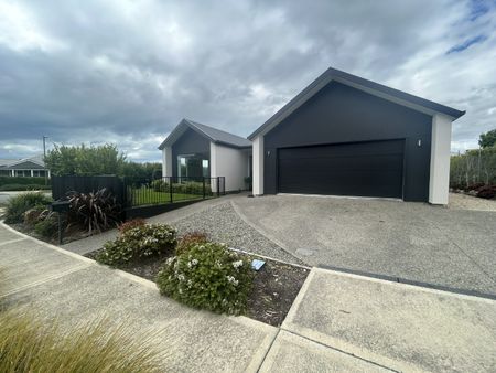 25 Sabine Drive, Richmond, Tasman - Photo 2