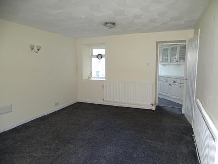 3 bedroom terraced house to rent - Photo 3