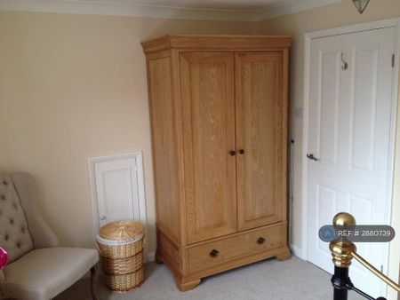 2 bedroom flat to rent - Photo 5