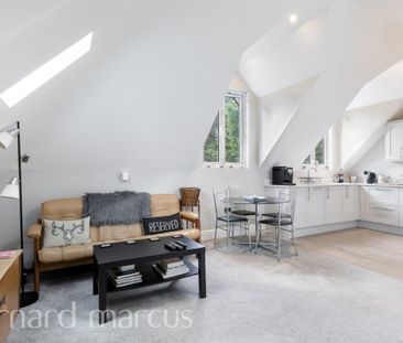 Riddlesdown Road, PURLEY - Photo 3