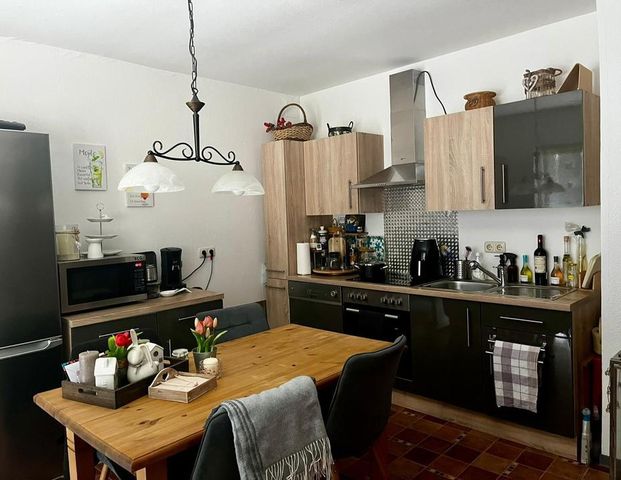 Helle 2 Zimmer Wohnung mit Balkon in Ober-Widdersheim - Photo 1