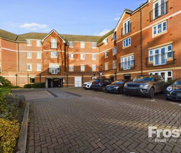 Eaton Avenue, Slough, Berks,SL1 - Photo 1