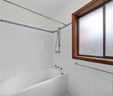 2/20 Beach Street, Bellerive, TAS 7018 - Photo 6