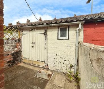 2 bedroom Terraced House To Let - Photo 1