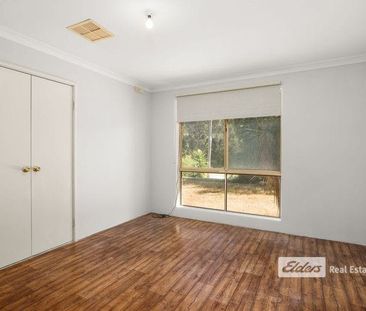 NEAT & TIDY - Photo 6