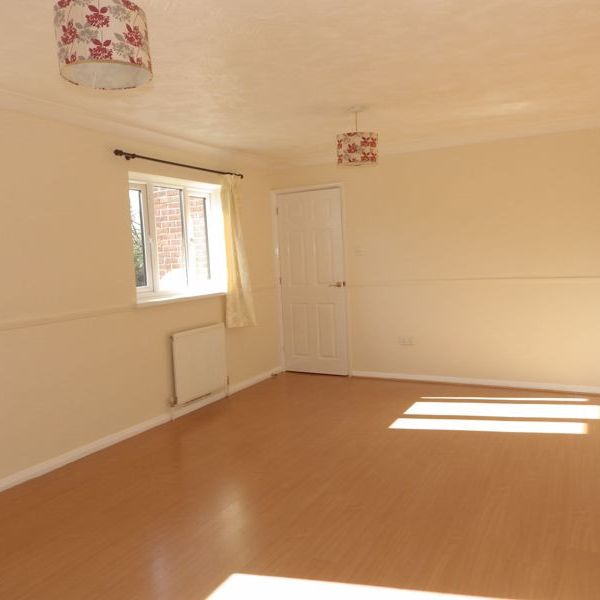 Gallivan Close - Photo 1