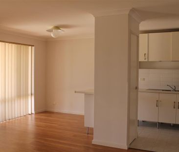 Low Maintenance, Tidy Unit - Photo 5