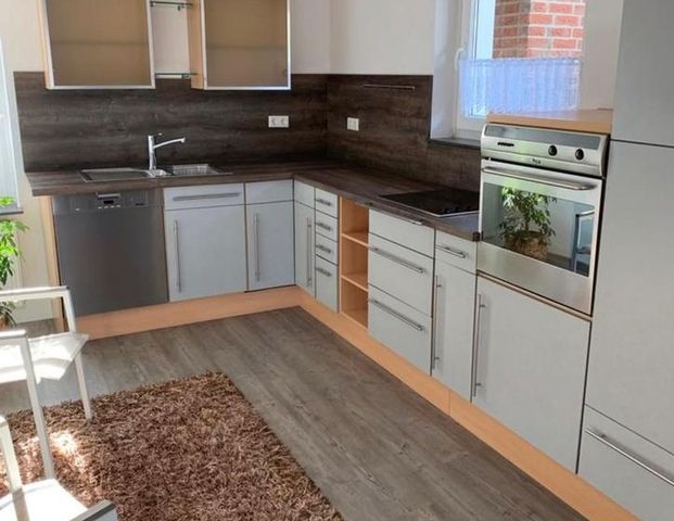 Schöne,komplett renovierte 2 Zimmerwohnung zu vermieten - Foto 1