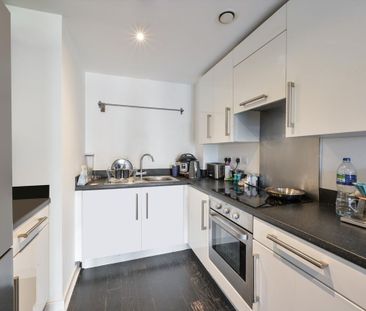 A modern 1 bedroom with private balcony apartment in Royal Arsenal ... - Photo 5