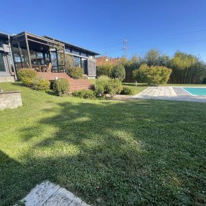 A LOUER ! Magnifique villa meublée 7/8 pièces avec piscine et jardin arboré située à 25 minutes de Strasbourg et à 5 minutes d'Erstein - Photo 2