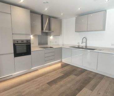 2 bedroom flat to rent - Photo 4