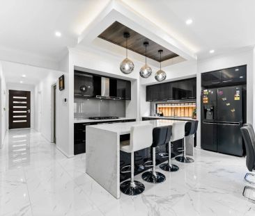 Modern Family Home In Fraser Rise - Photo 6