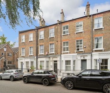 A stylish and contemporary Chelsea home offering three double bedrooms, modern interiors and exceptional access to King's Road. - Photo 4