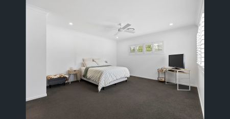 Family Home In Quiet Location! - Photo 3