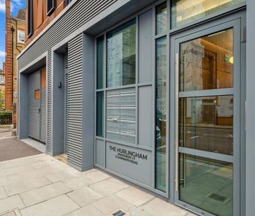 A stylish, brand new 2 bedroom apartment located moments away from ... - Photo 3