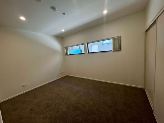 Sunny Apartment in Sought after Area - Photo 1