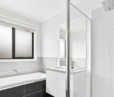 For Lease: Stunning Family Home at 7 Lygon Avenue, Clyde - $600/week - Photo 1