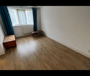 1 Bed Flat, Armoury Road, SE8 - Photo 5