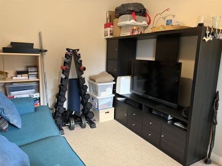 5 bedroom detached house to rent - Photo 4