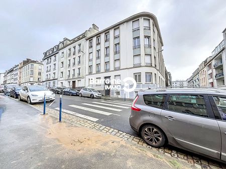 Location appartement à Brest, 2 pièces 49m² - Photo 3