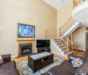 For Lease - 118 Finn Court, Hunt Club - South Keys and Area, Ontario - Photo 1