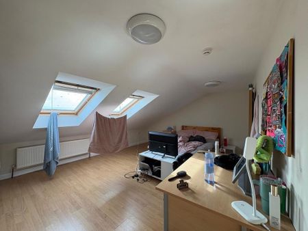 9 bedroom terraced house to rent - Photo 4