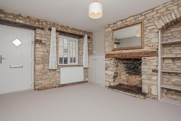 2 bedroom cottage to rent - Photo 1