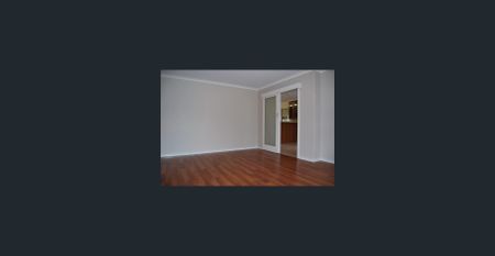 Solid family home with three bedrooms! - Photo 5